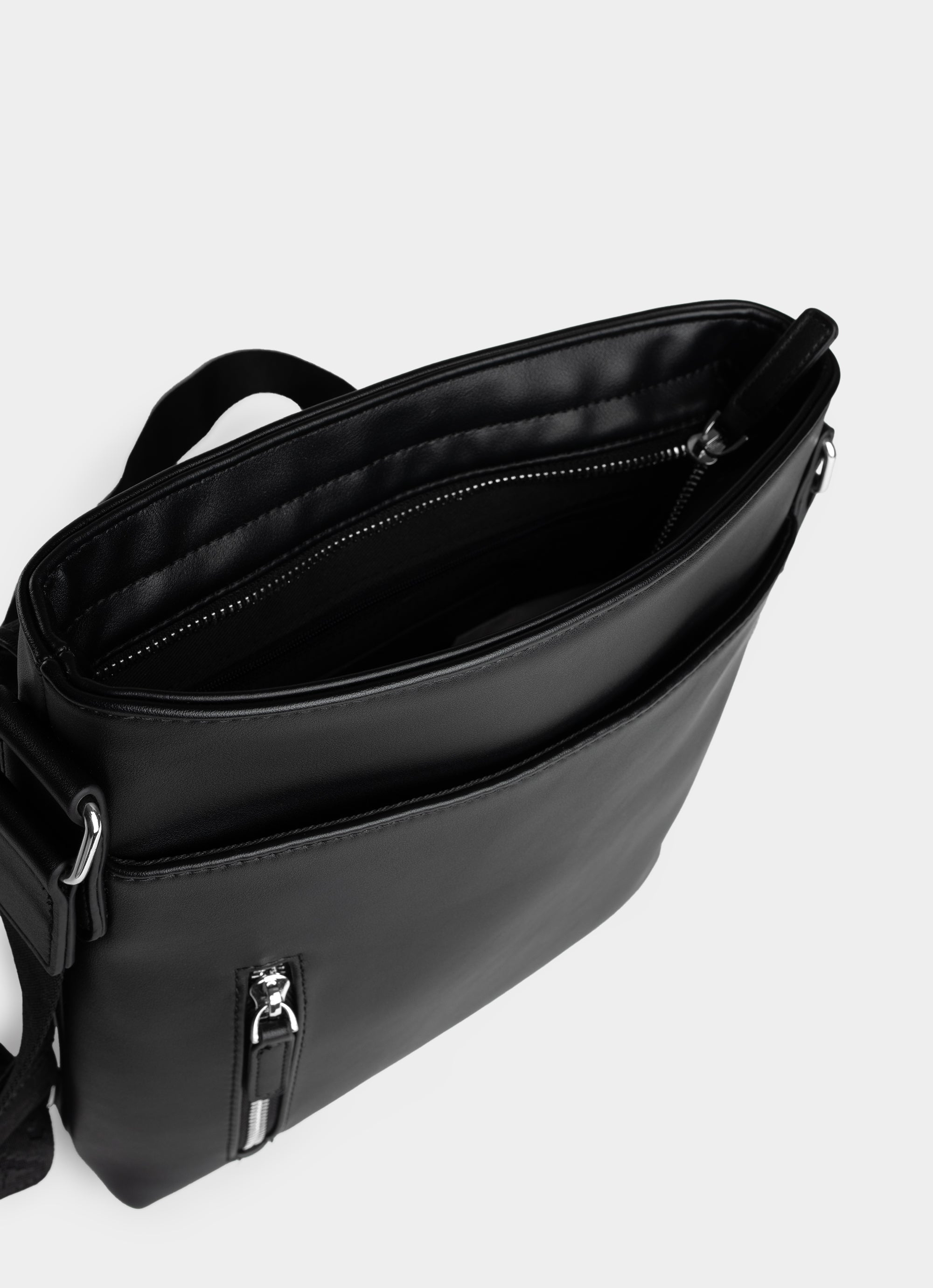 Reign Cross Body Bag