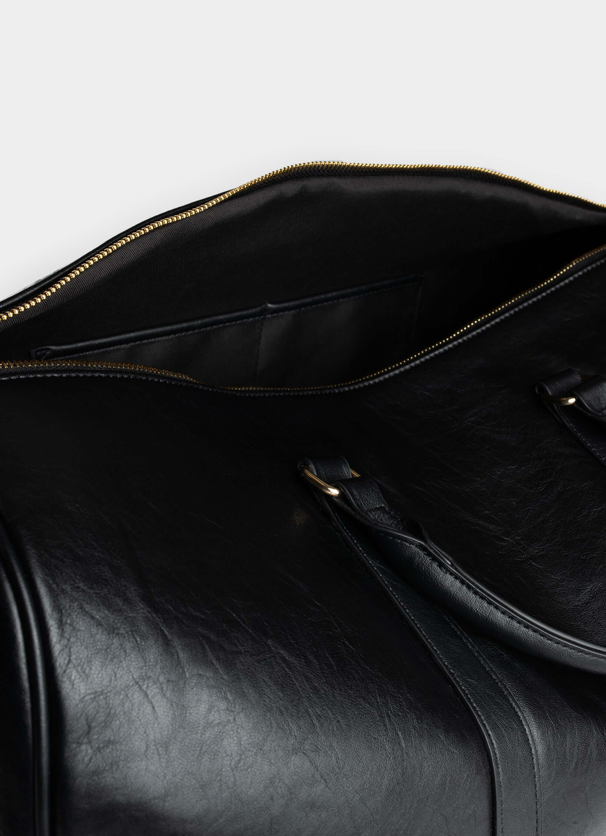 PU leather Imperium Duffle Bag – interior view – Vendetta Jewellery