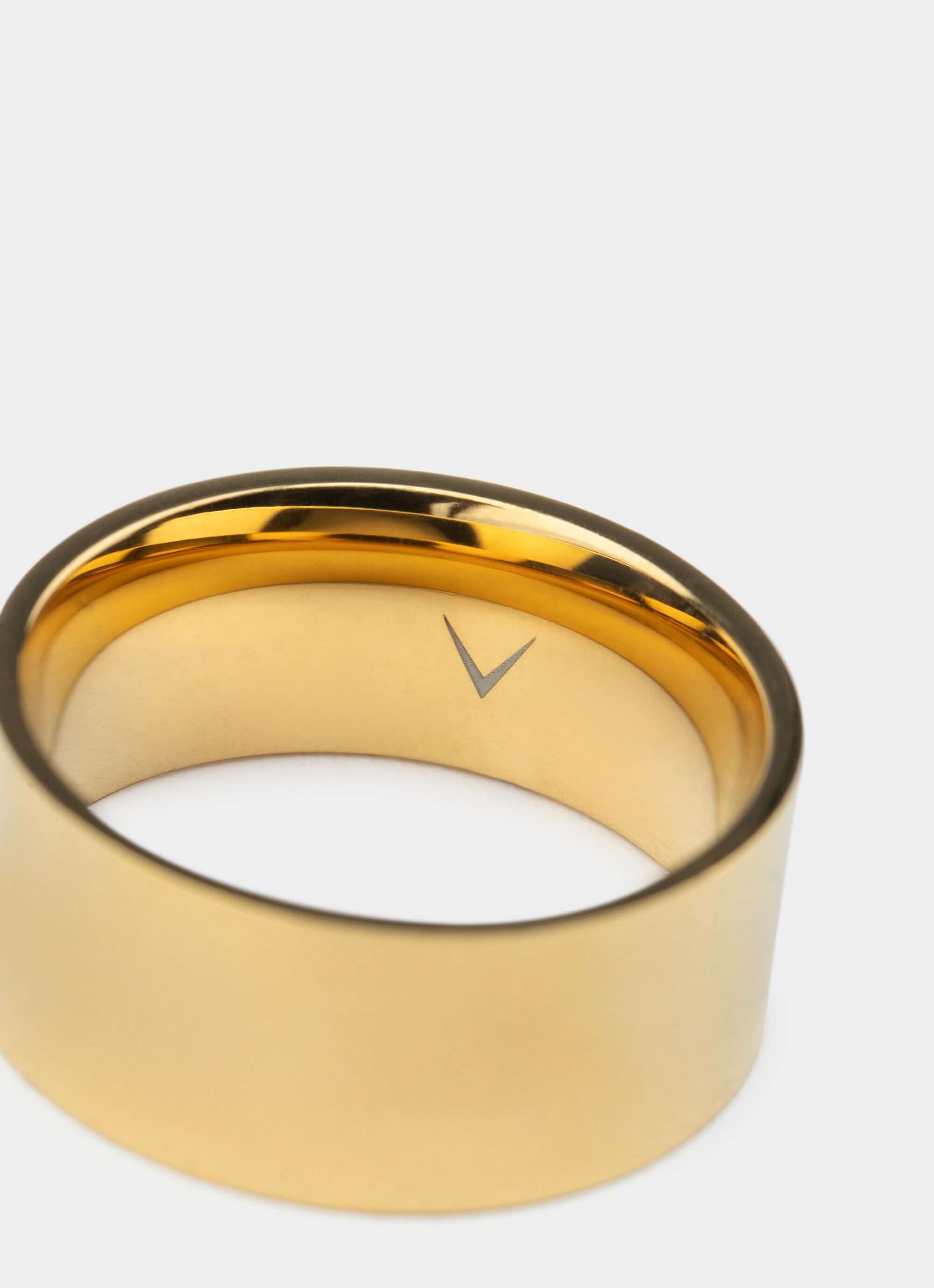 stainless steel ring – gold interior detail – Vendetta Jewellery