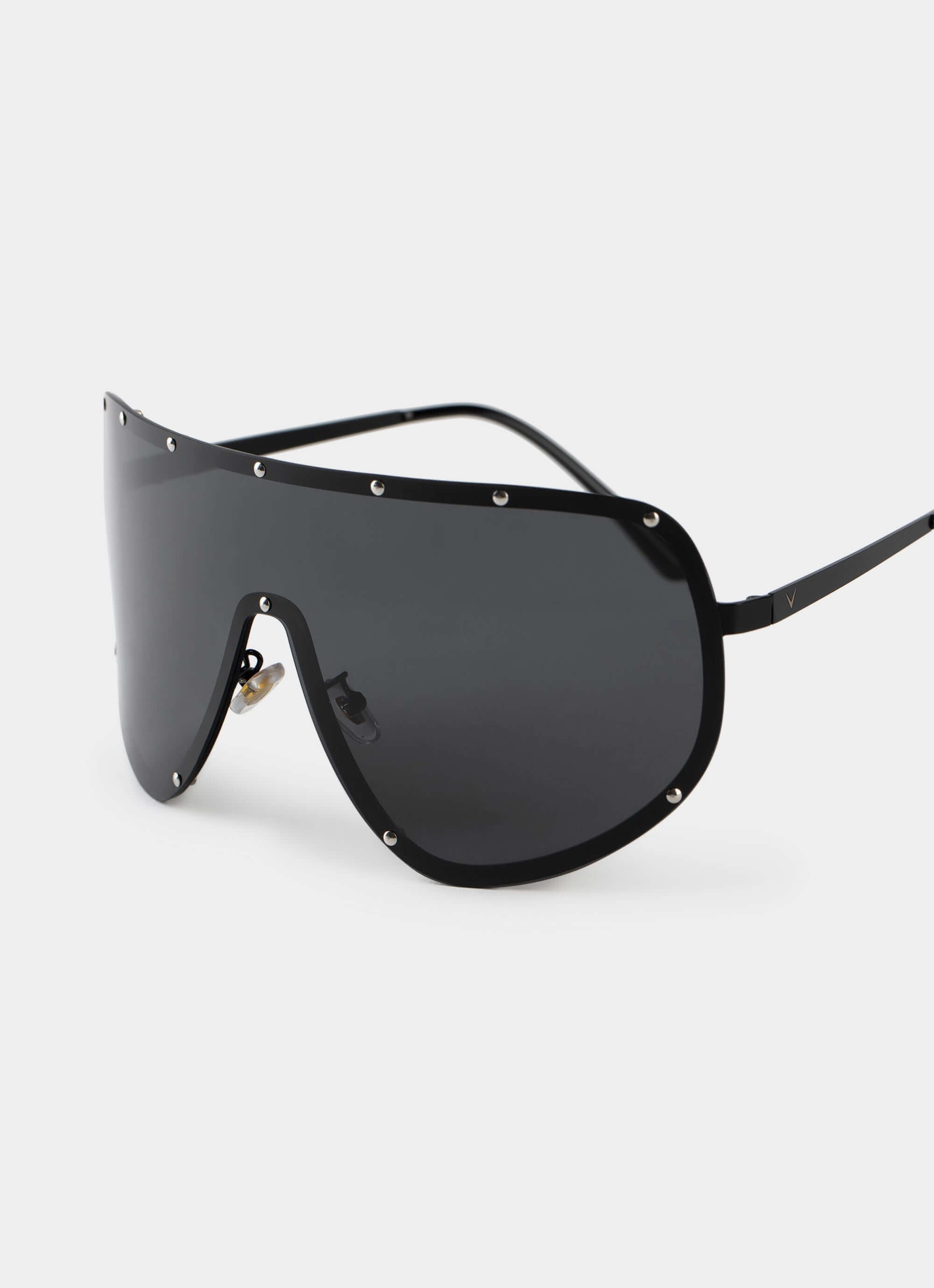 black sunglasses – Off Duty Sunglasses – Vendetta Jewellery