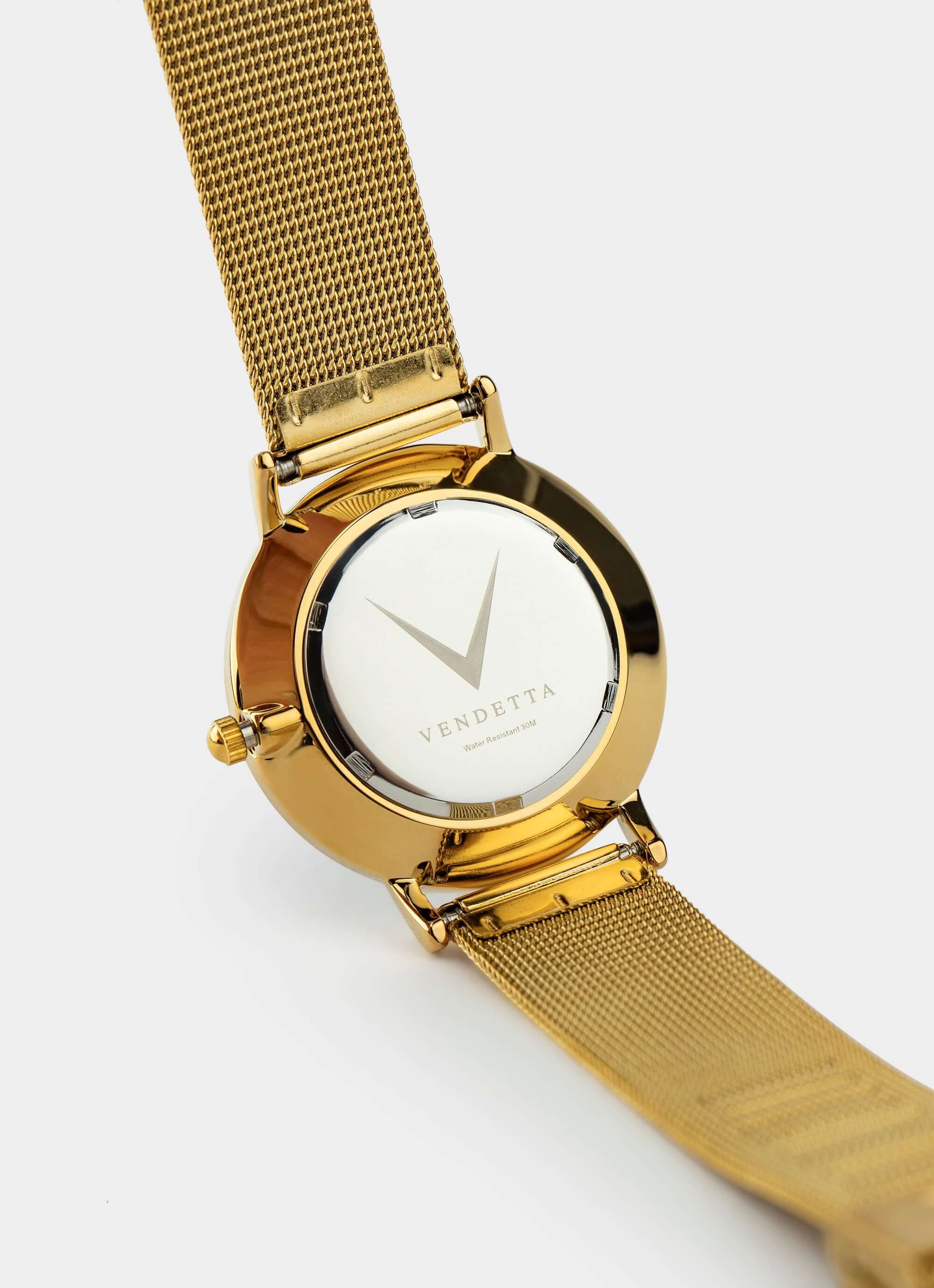 gold watch – polished gold tone with mesh band – Vendetta Jewellery