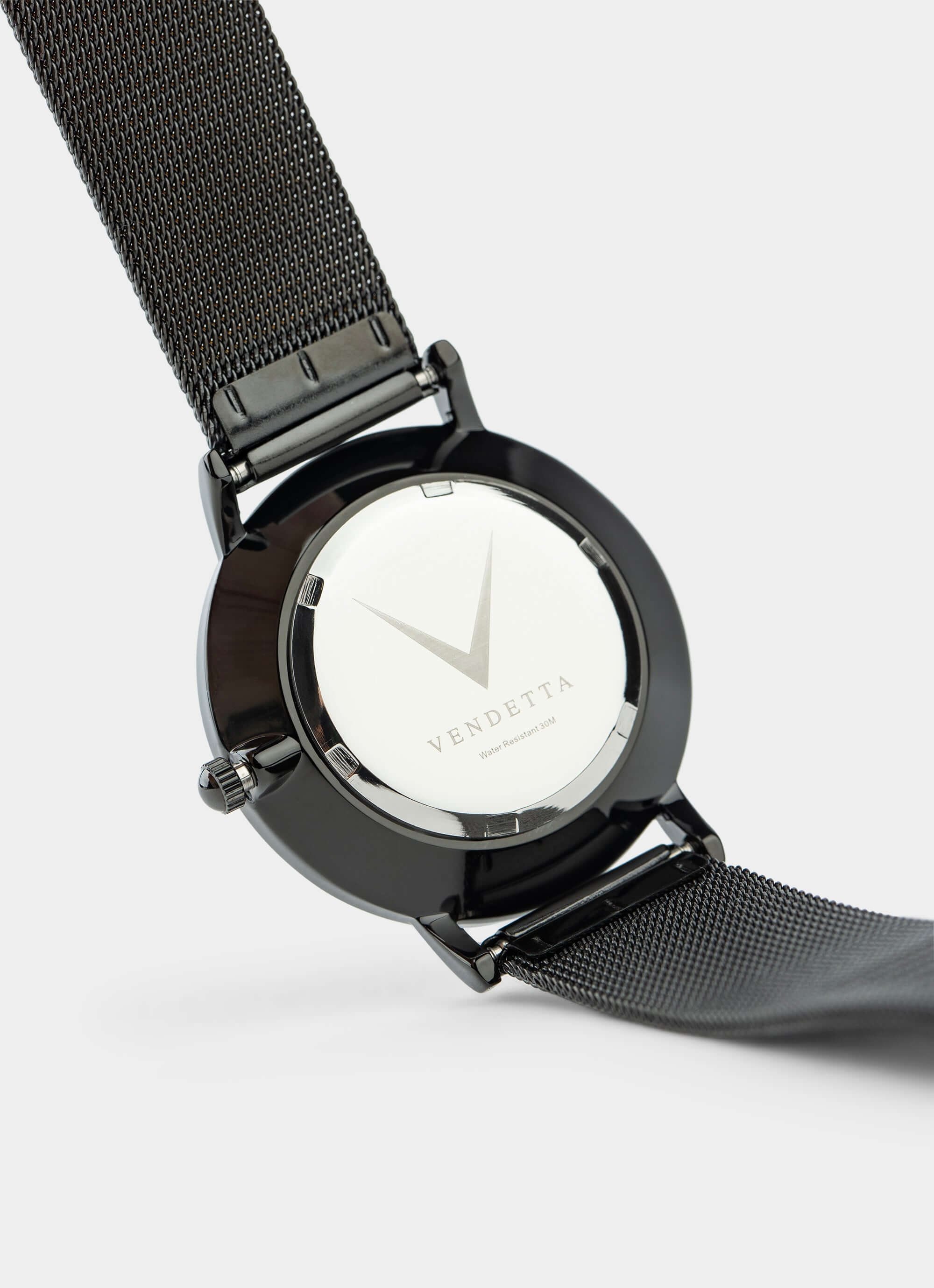 Metal watch – black mesh strap – Vendetta Jewellery
