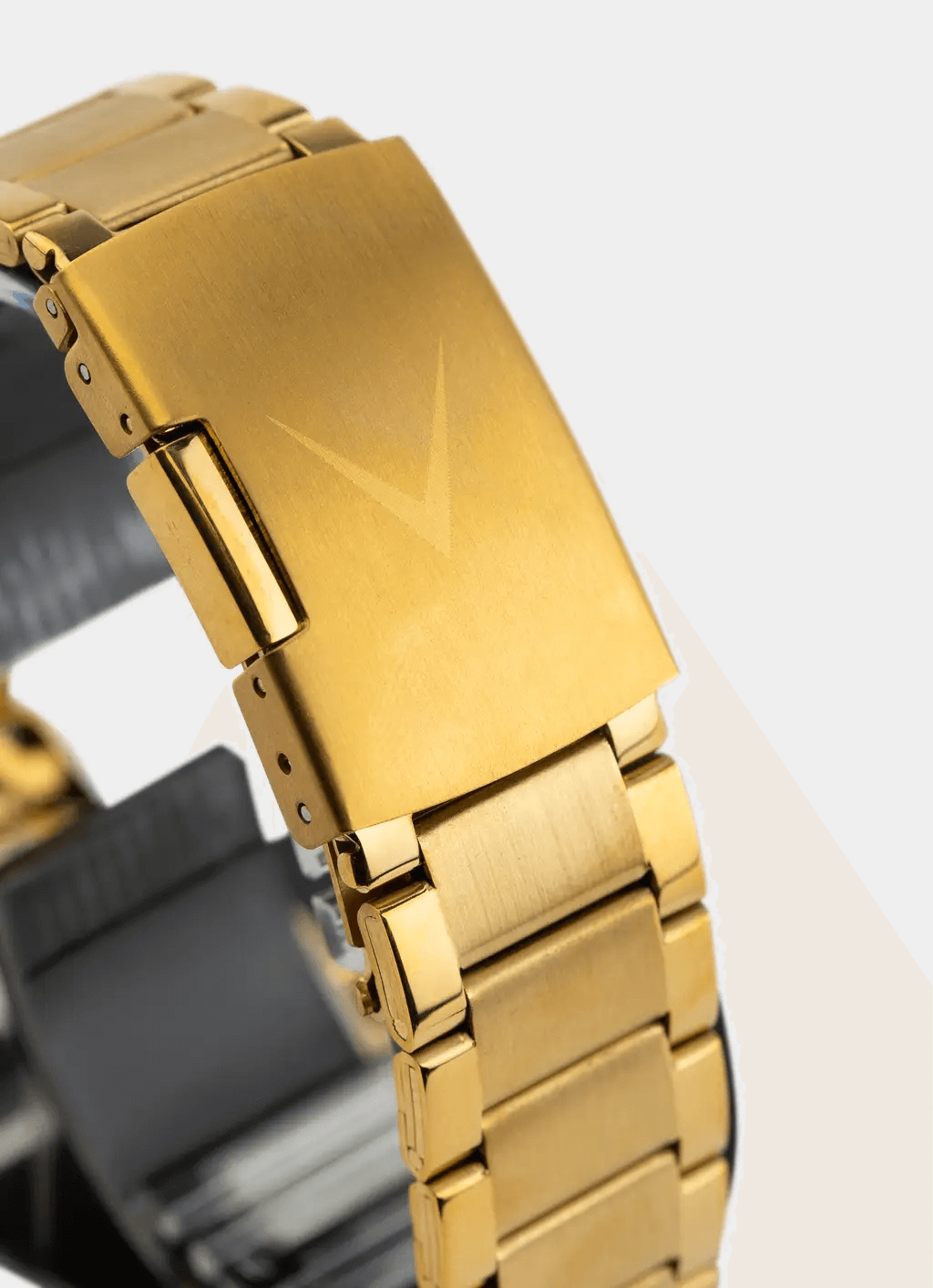 stainless steel watch band – detailed clasp – Vendetta Jewellery