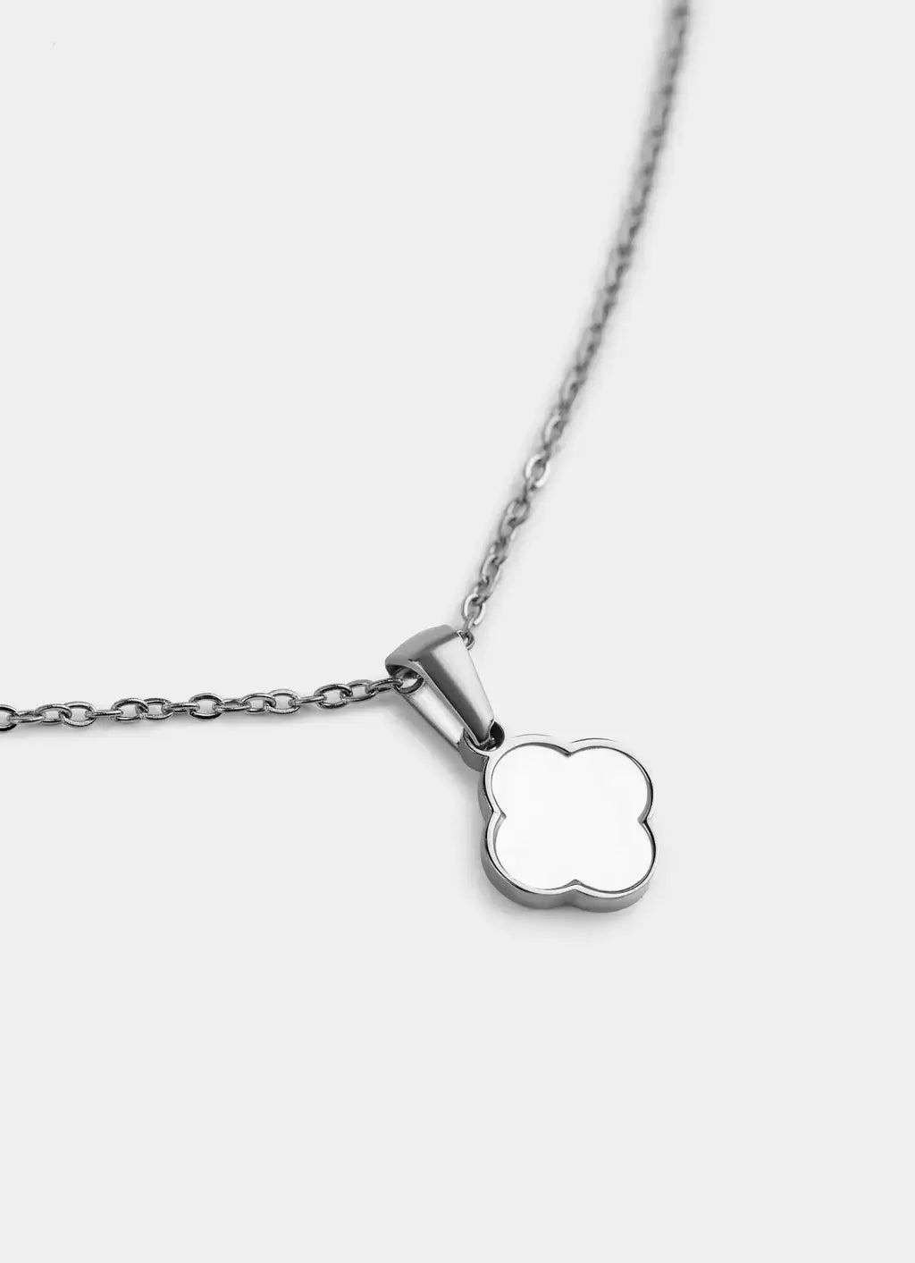 stainless steel necklace – four-leaf clover pendant – Vendetta Jewellery