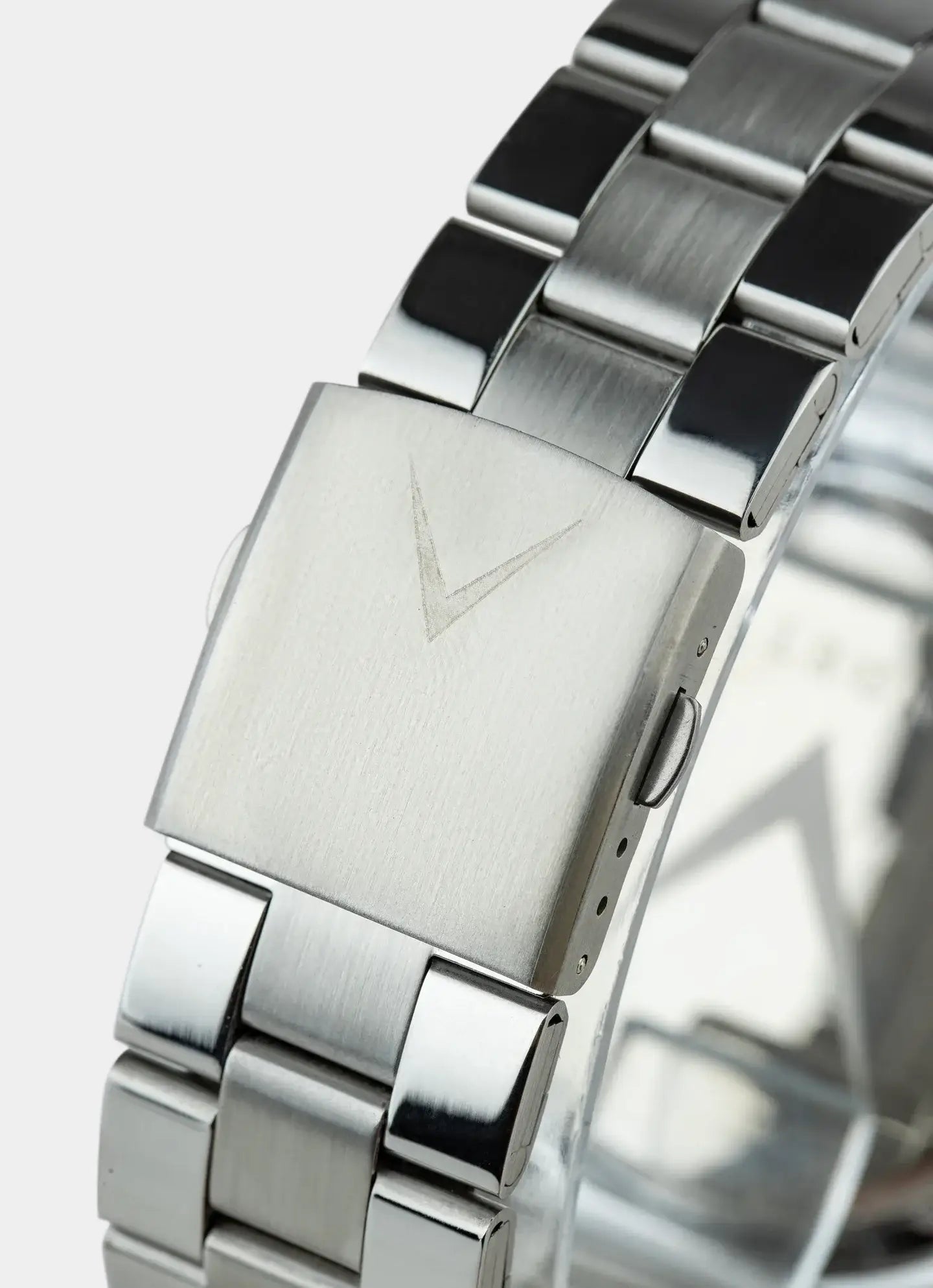 stainless steel watch – silver bracelet – Vendetta Jewellery