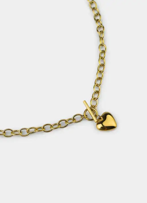 18K gold plated necklace – heart pendant and clasp – Vendetta Jewellery