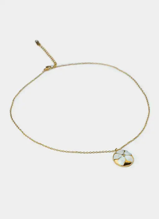 18K gold plated necklace – frangipani pendant – Vendetta Jewellery