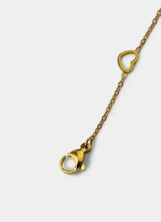 18K gold plated bracelet – mini heart charm and clasp – Vendetta Jewellery