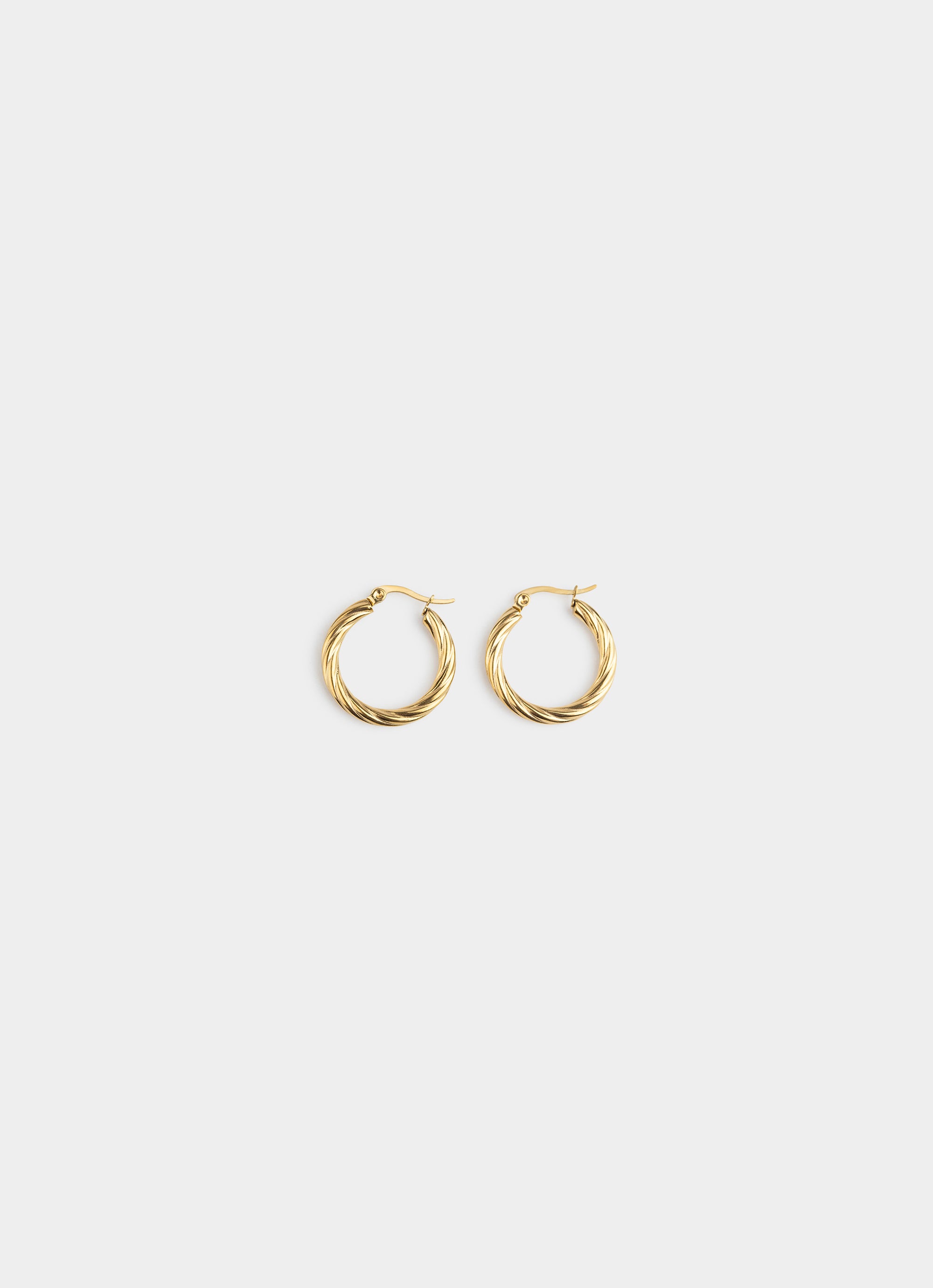 Twisted Hoop Earring 25mm- 18K Gold Plated
