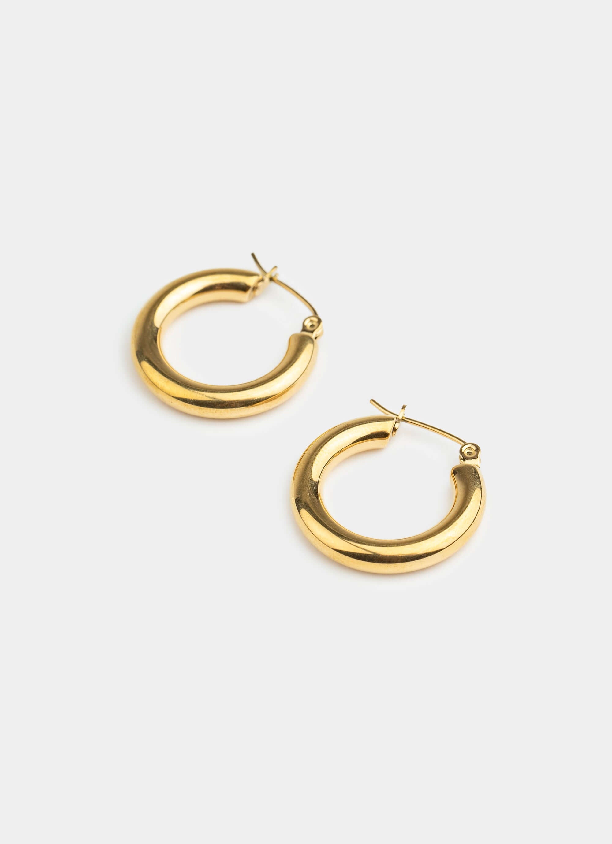 Classic Hoop Earring - 18K Gold Plated