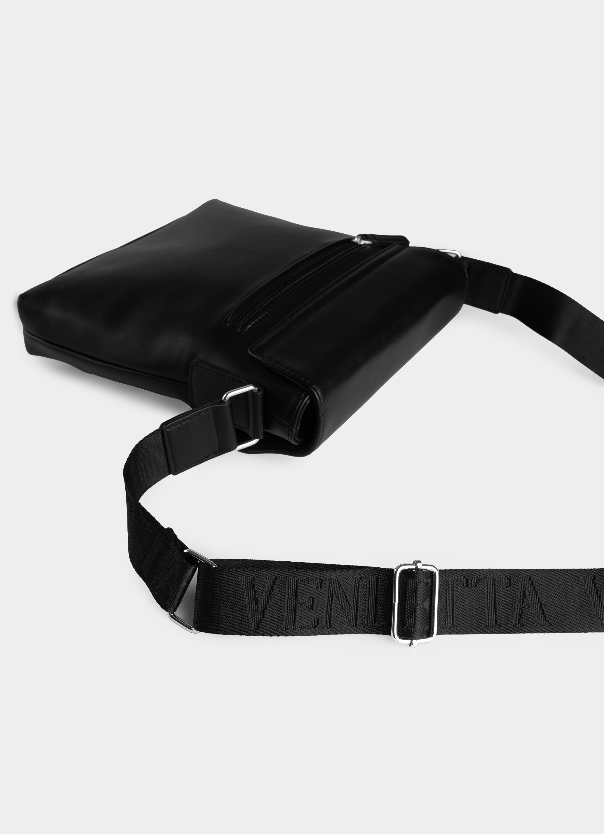 Reign Cross Body Bag