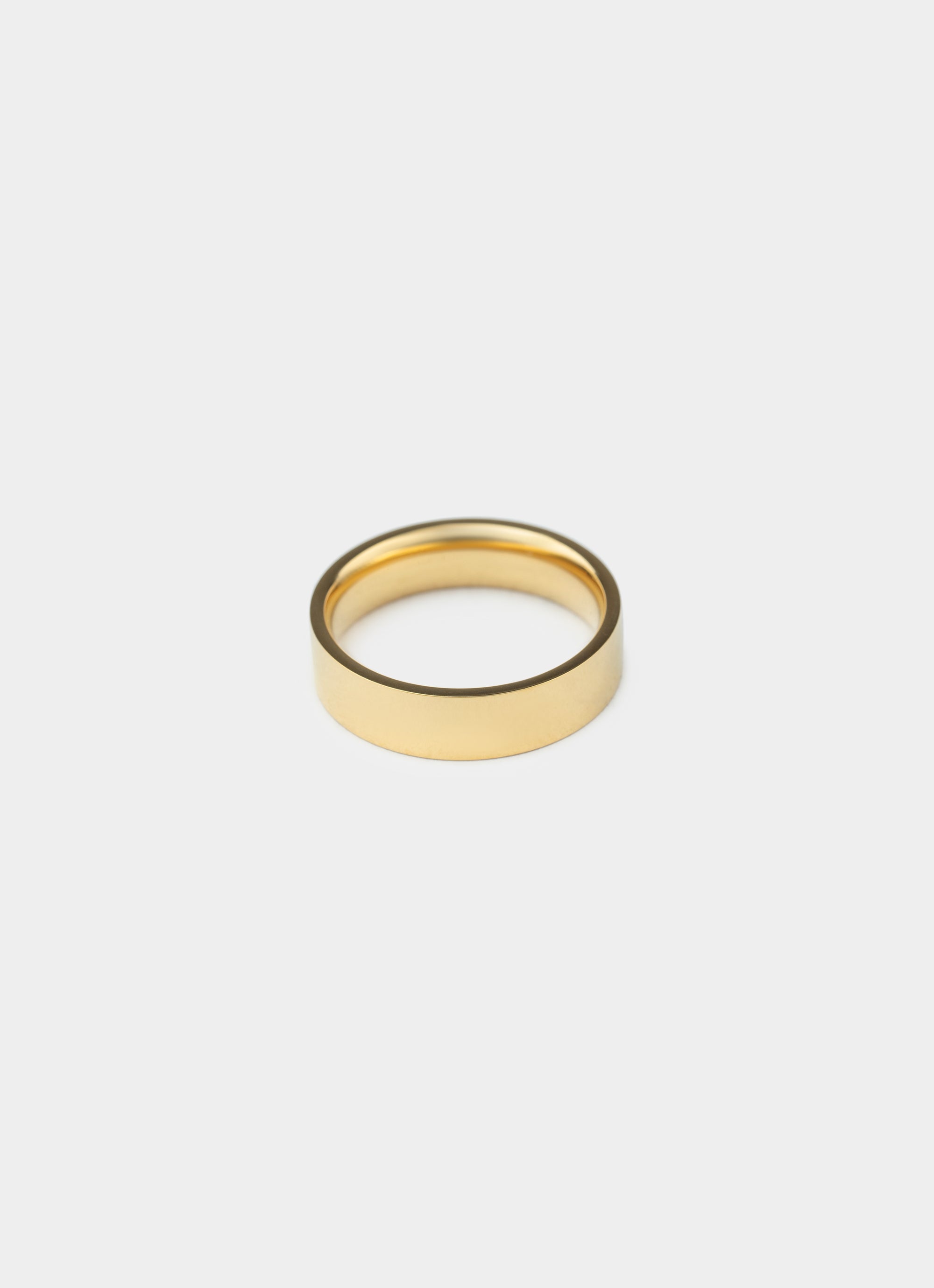 stainless steel ring – gold plated finish – Vendetta Jewellery