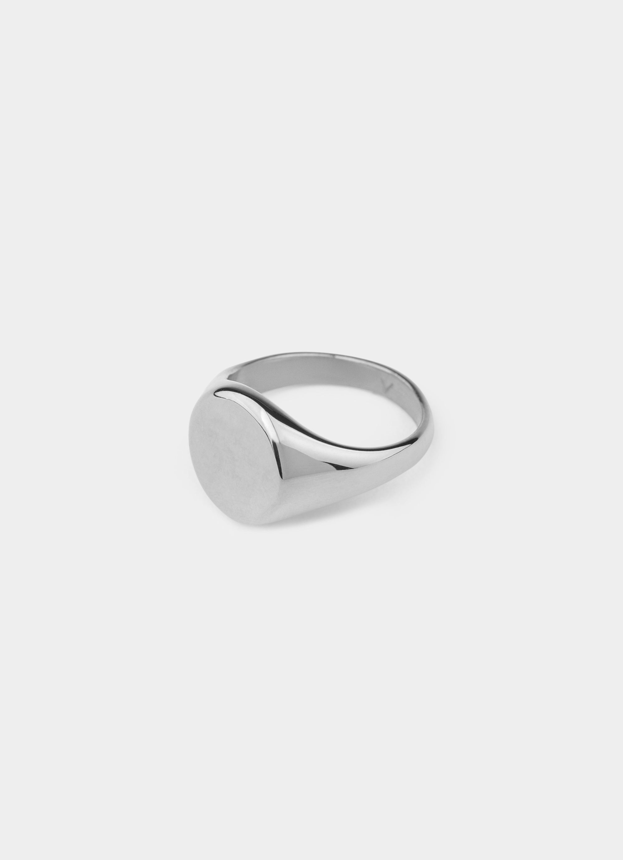 Stainless Steel Small Round Signet Ring – Vendetta Jewellery